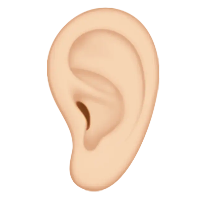 Ear: Light Skin Tone